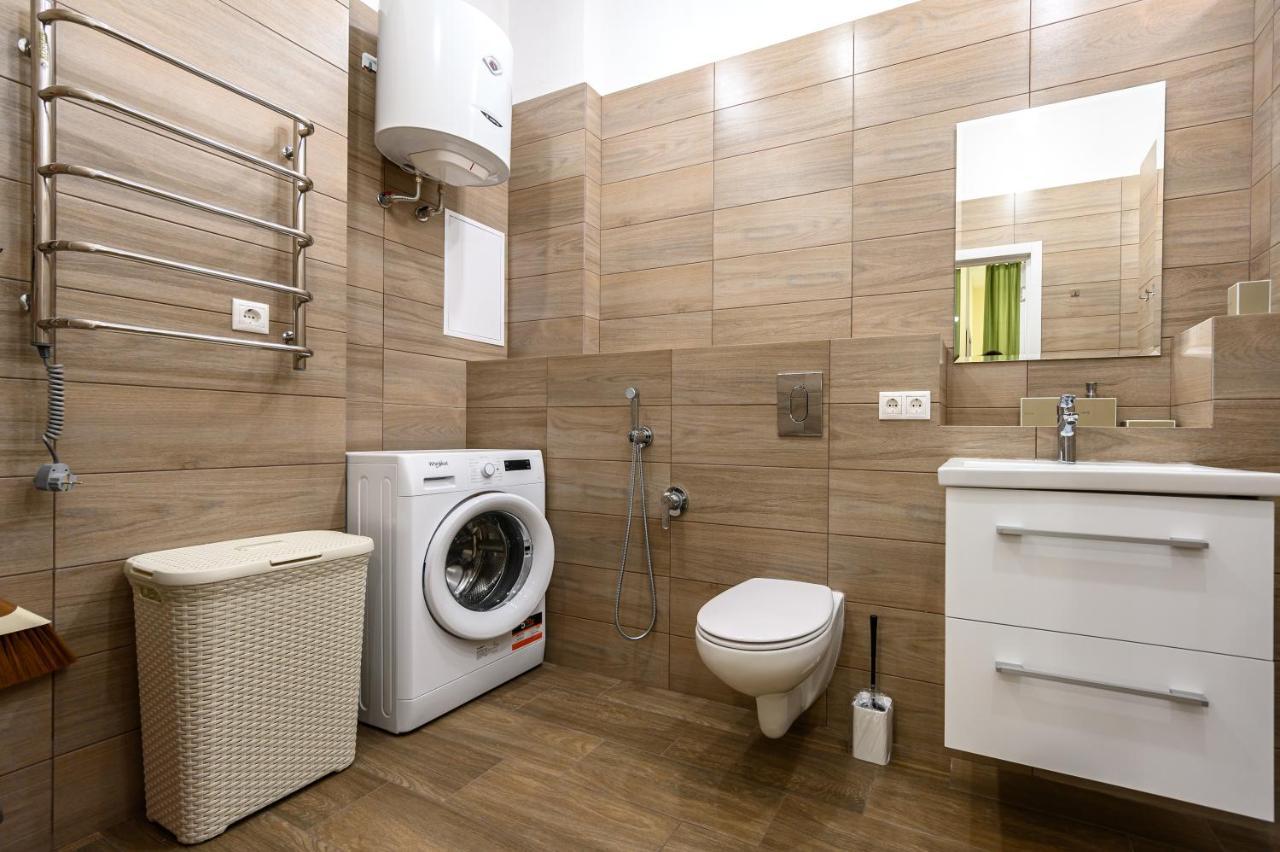 Appartement Gagarin Plaza 63 à Odessa Extérieur photo