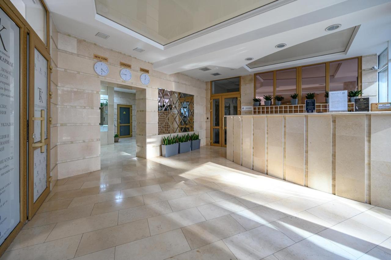 Appartement Gagarin Plaza 63 à Odessa Extérieur photo