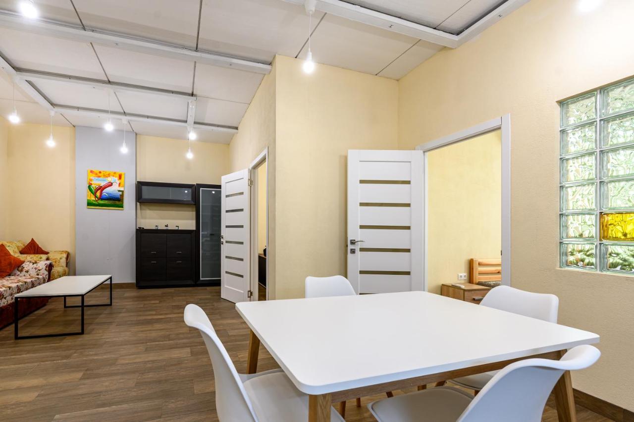 Appartement Gagarin Plaza 63 à Odessa Extérieur photo